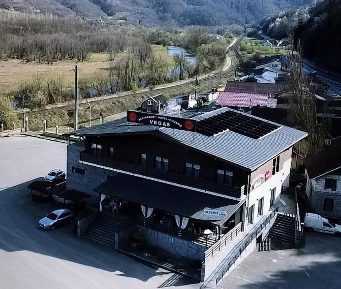 Restaurant pensiune Negreni, jud. Cluj 30kW — Comercial, Solarcenter România