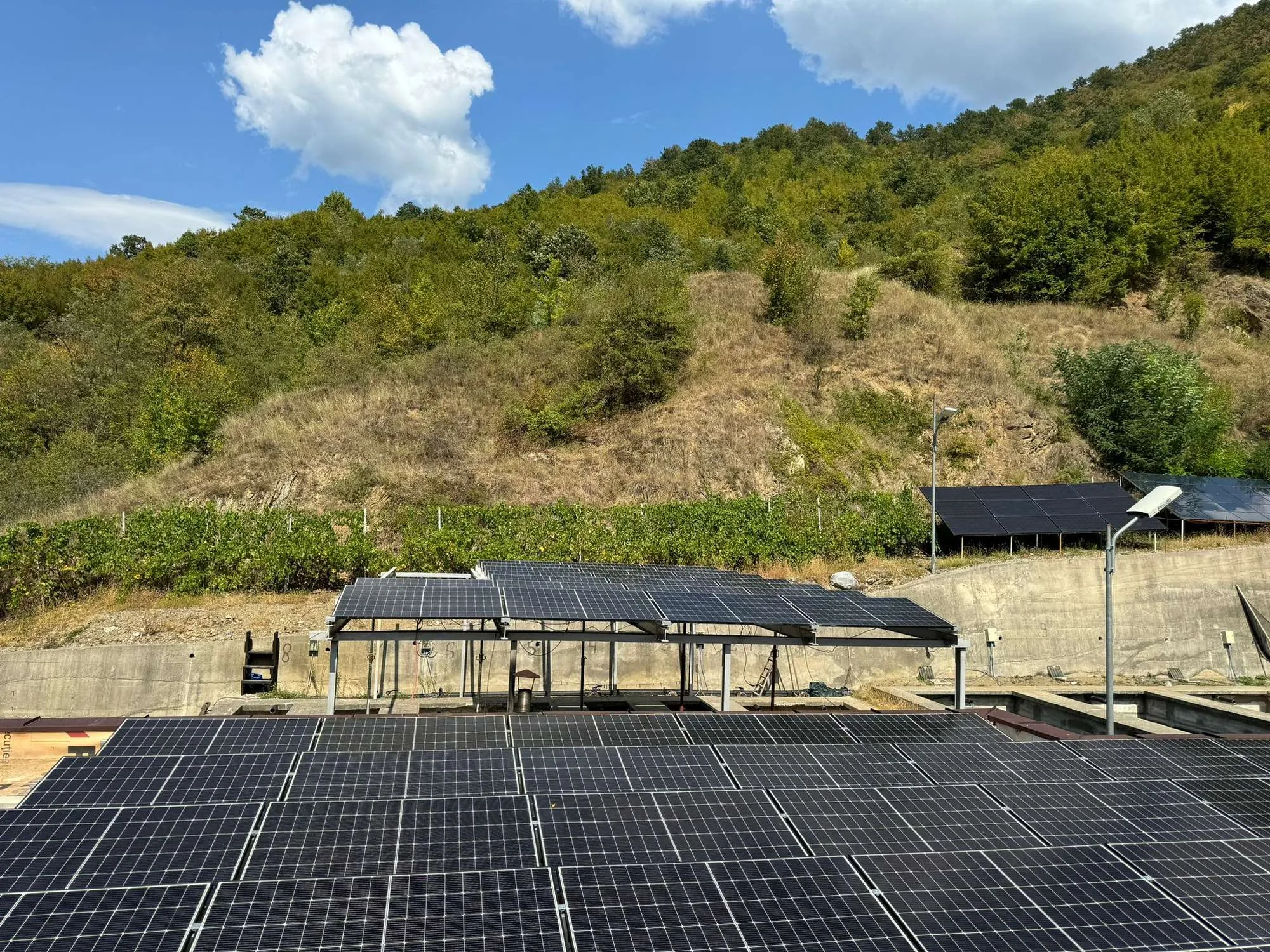Crescătorie de păstrăvi Băile Herculane 30kW — Comercial, Solarcenter România