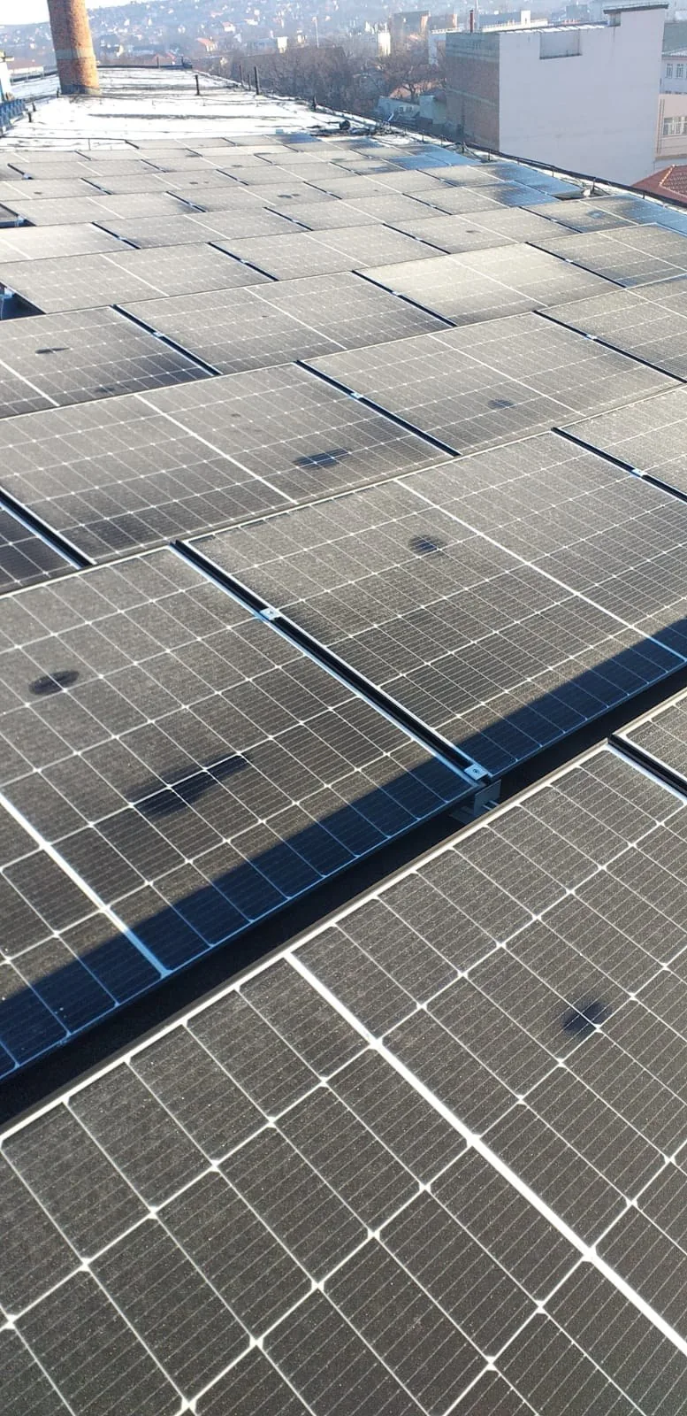Centru de spații comerciale Oradea 120kWp — Comercial, Solarcenter România
