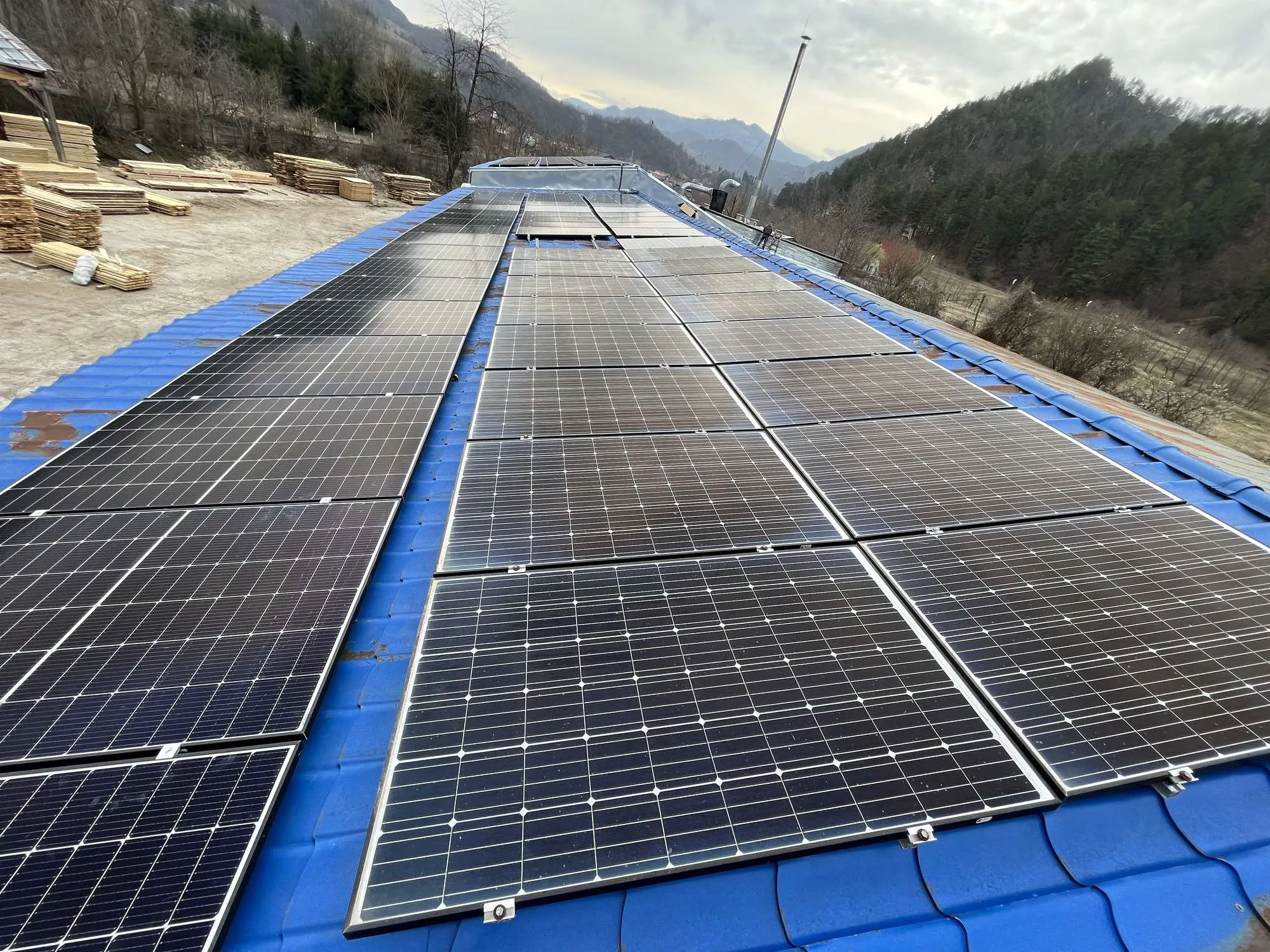 Fabrică de cherestea Râmnicu Vâlcea 32kW — Comercial, Solarcenter România